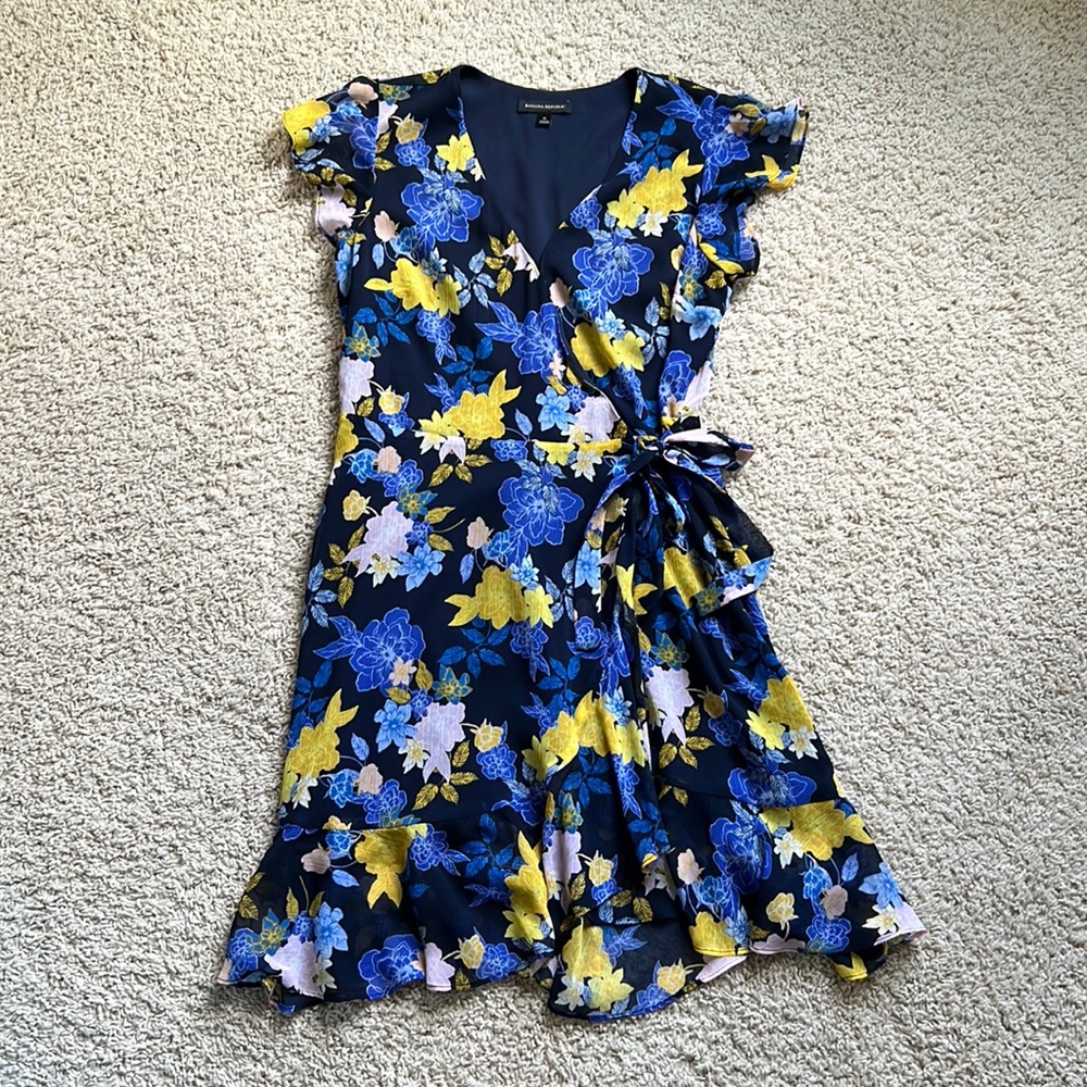 Banana republic floral wrap dress